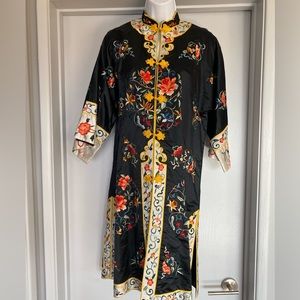 Chinese jacket, authentic vintage. Sz S, back w/ embroidered floral design.